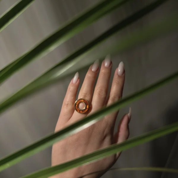 Кольцо серебряное с янтарём R9199ZK SunStone