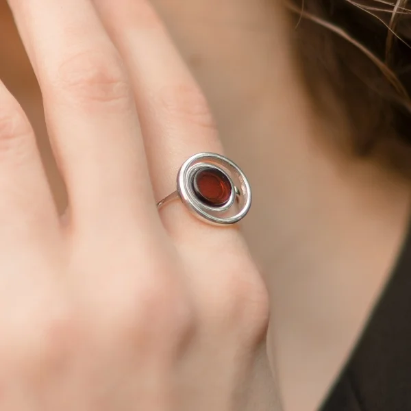 Кольцо серебряное с янтарём R9171RV SunStone