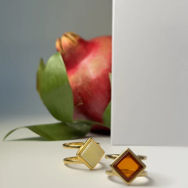Кольцо серебряное с янтарём R9184-1ZM SunStone