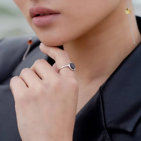 Кольцо серебряное с янтарём R9185RV SunStone