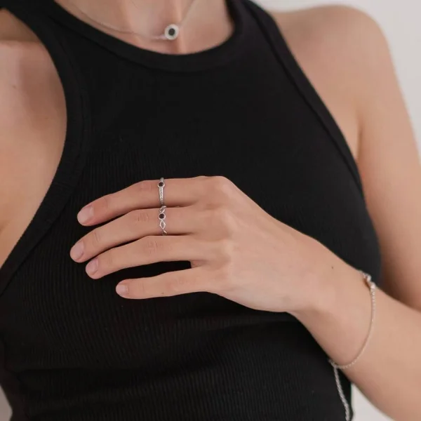 Кольцо серебряное с янтарём R20010RV SunStone