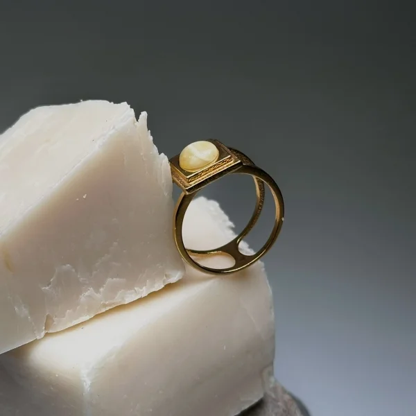 Кольцо серебряное с янтарём R20043ZM SunStone