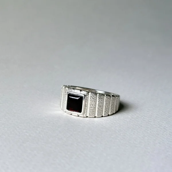 Кольцо серебряное с янтарём R20049RV SunStone