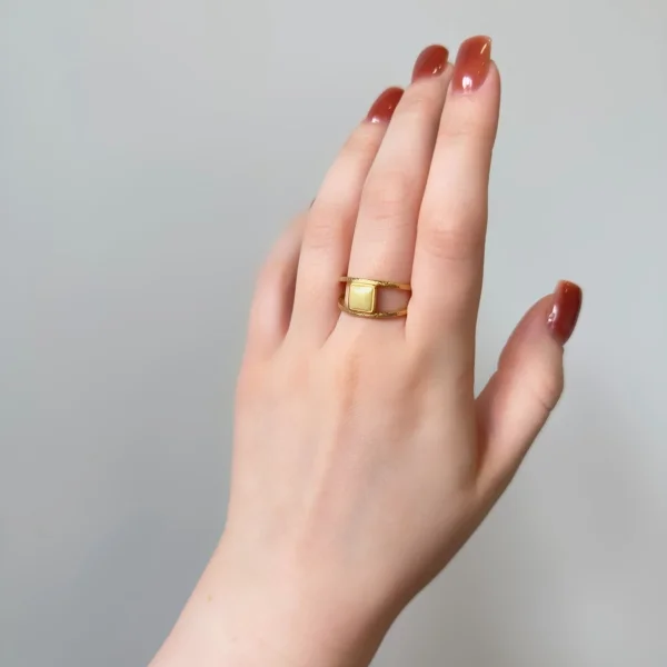 Кольцо серебряное с янтарём R21049ZM SunStone