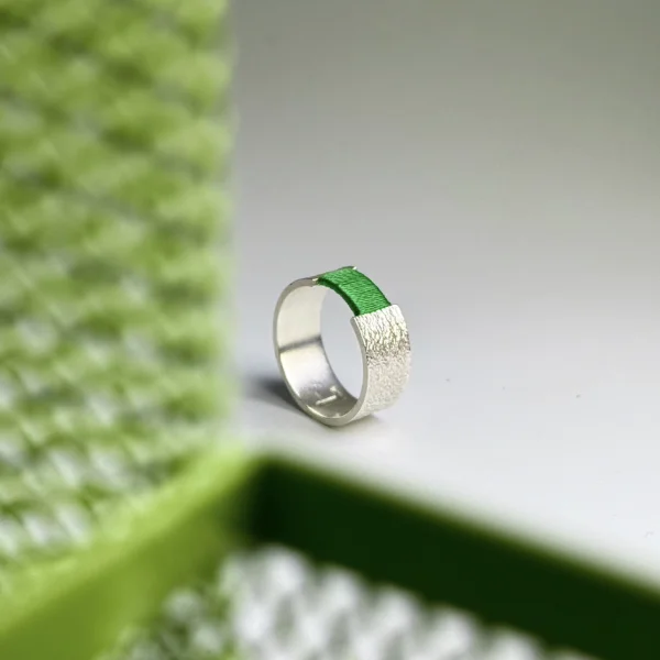 Кольцо серебряное R5022S003 SunStone