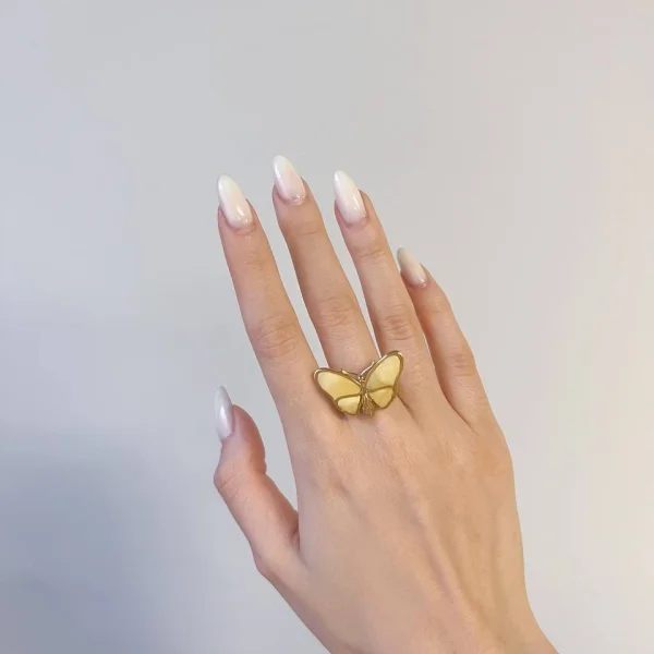 Кольцо серебряное с янтарём R9150ZM SunStone
