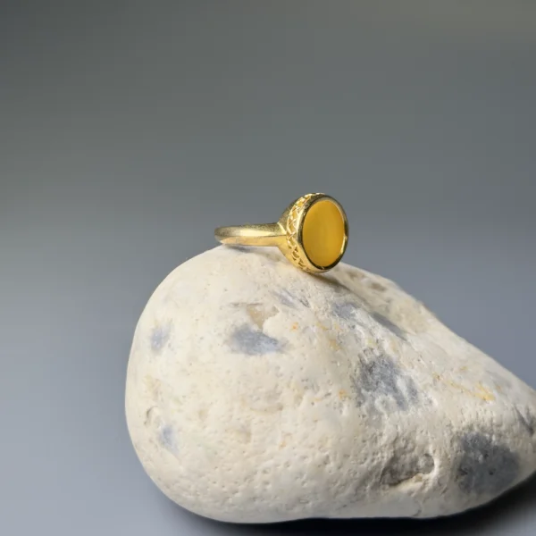 Кольцо серебряное с янтарём R000002ZM SunStone