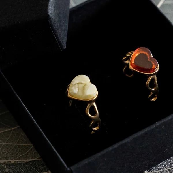 Кольцо серебряное с янтарём R9202ZK SunStone